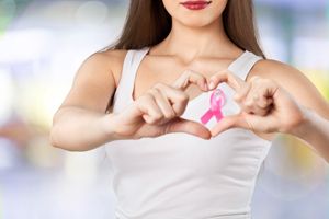 产后用收腹带好还是塑身衣好