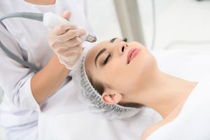 女人脸上的绒毛能刮吗