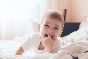 宝贝在幼儿园被老师凶怕了怎么办