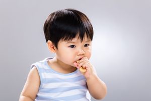 宝宝脸上冻疤怎么去除