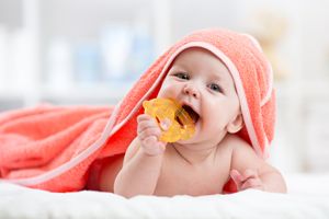 一到后半夜婴儿就鼻塞怎么办