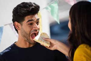 来例假前胸疼如何缓解