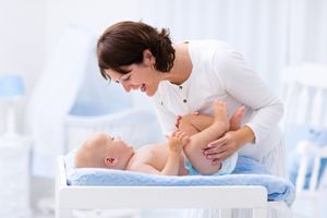 吃母乳的宝宝不吃奶粉怎么办