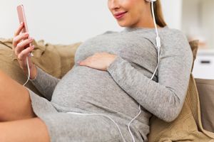 孕妇吃鸡用什么炖最好