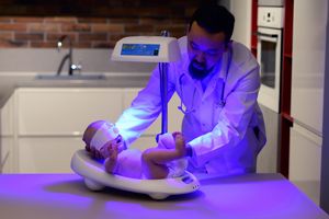 宝宝什么时候训练抬头